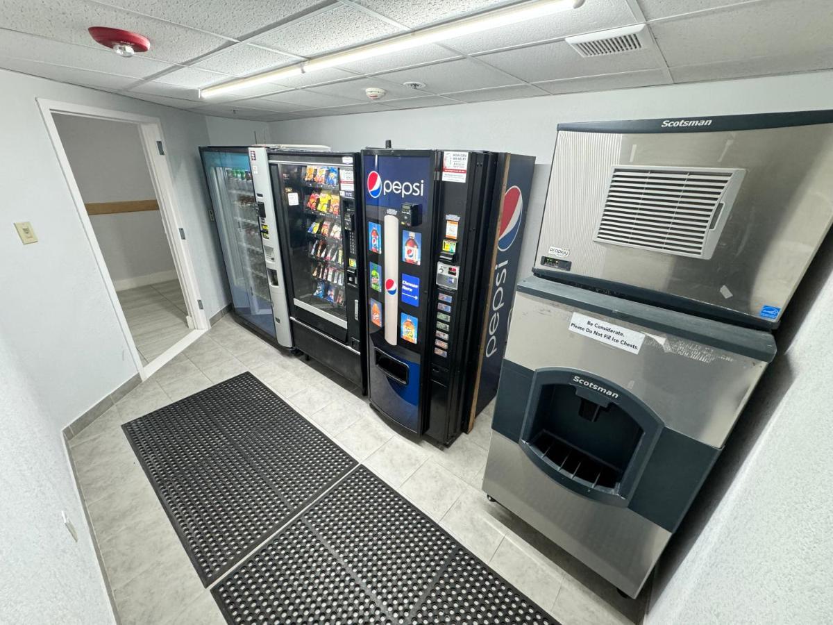 Studio 6 Suites East Syracuse Airport Ngoại thất bức ảnh
