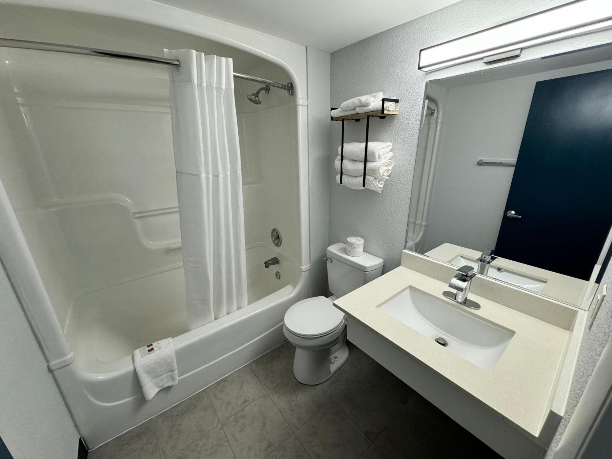 Studio 6 Suites East Syracuse Airport Ngoại thất bức ảnh